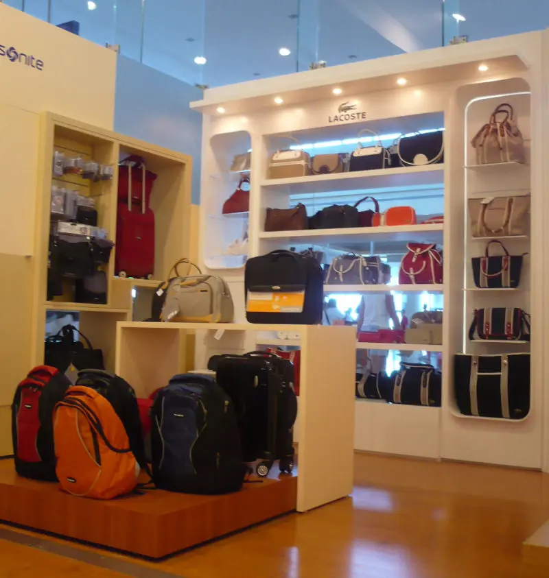 Mobiliario Comercial de Madera