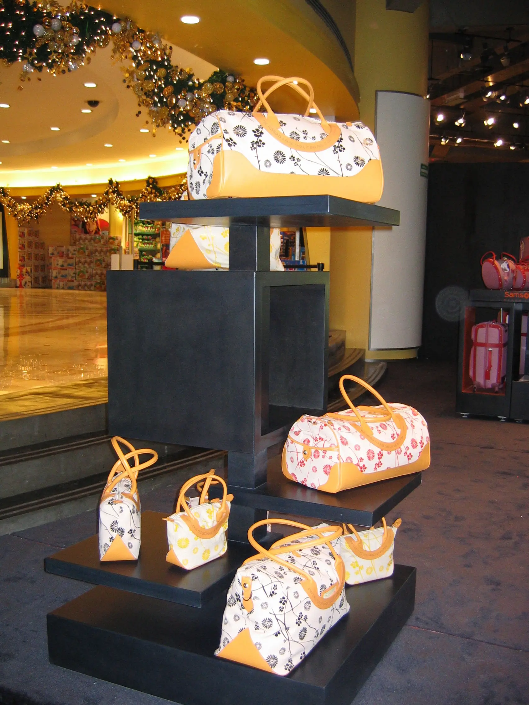 Mobiliario comercial Dimacomag