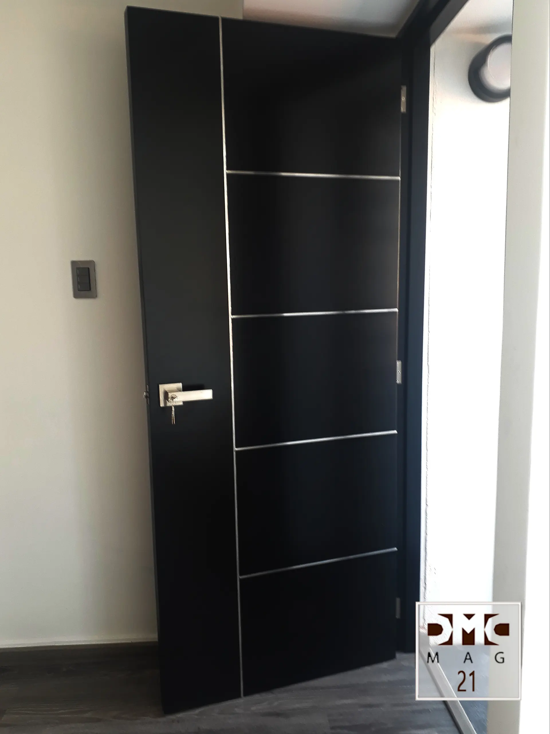 Diseño y Fabricación de Puertas