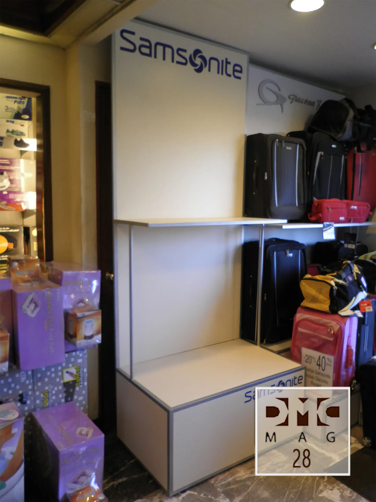 Exhibidor de maletas