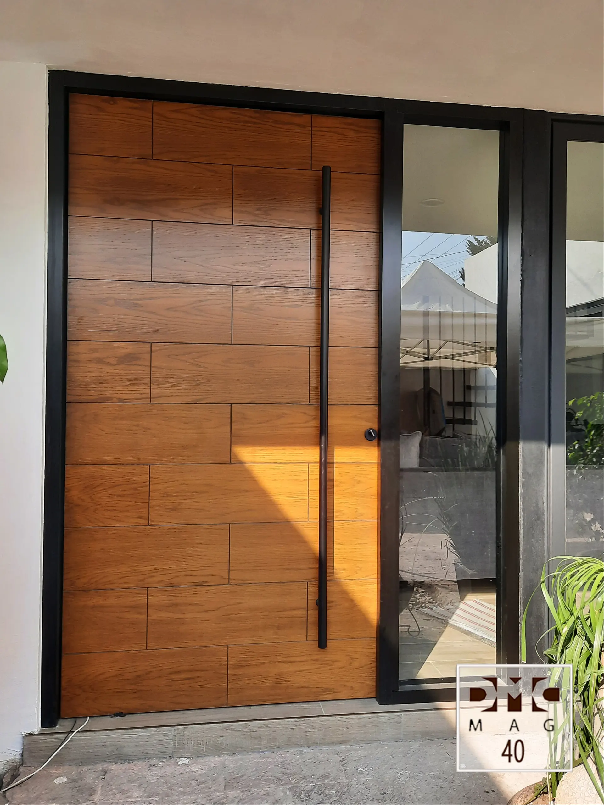 Puerta entrada amplia