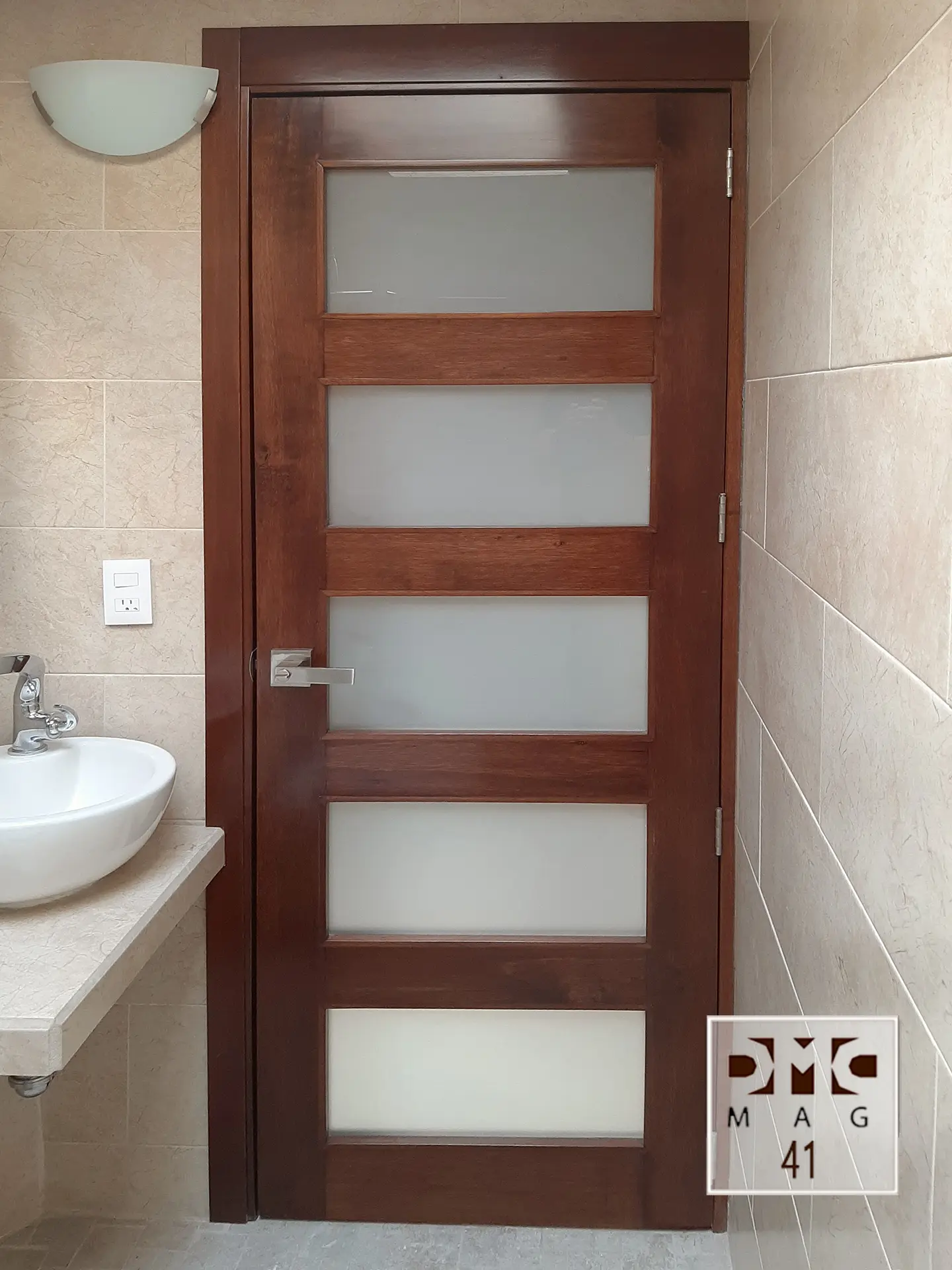 Puertas de Madera y Cristal