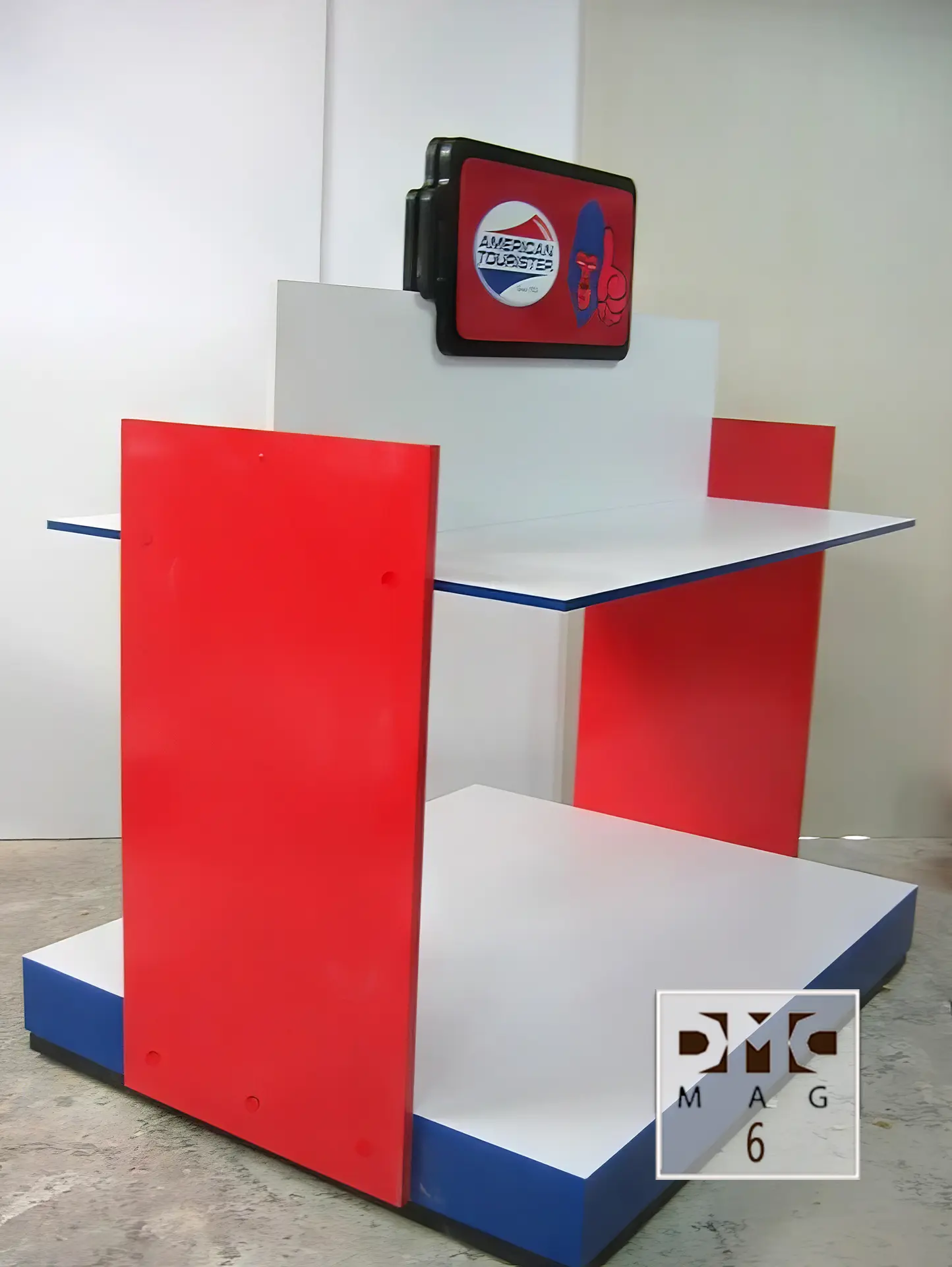 Mobiliario comercial gabinete vinos